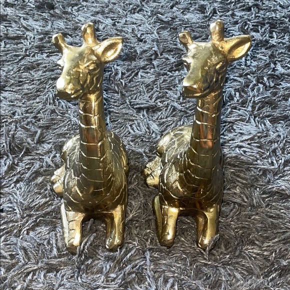 Set of 2 Gold Giraffe Figurines home decor - Picture 2 of 8